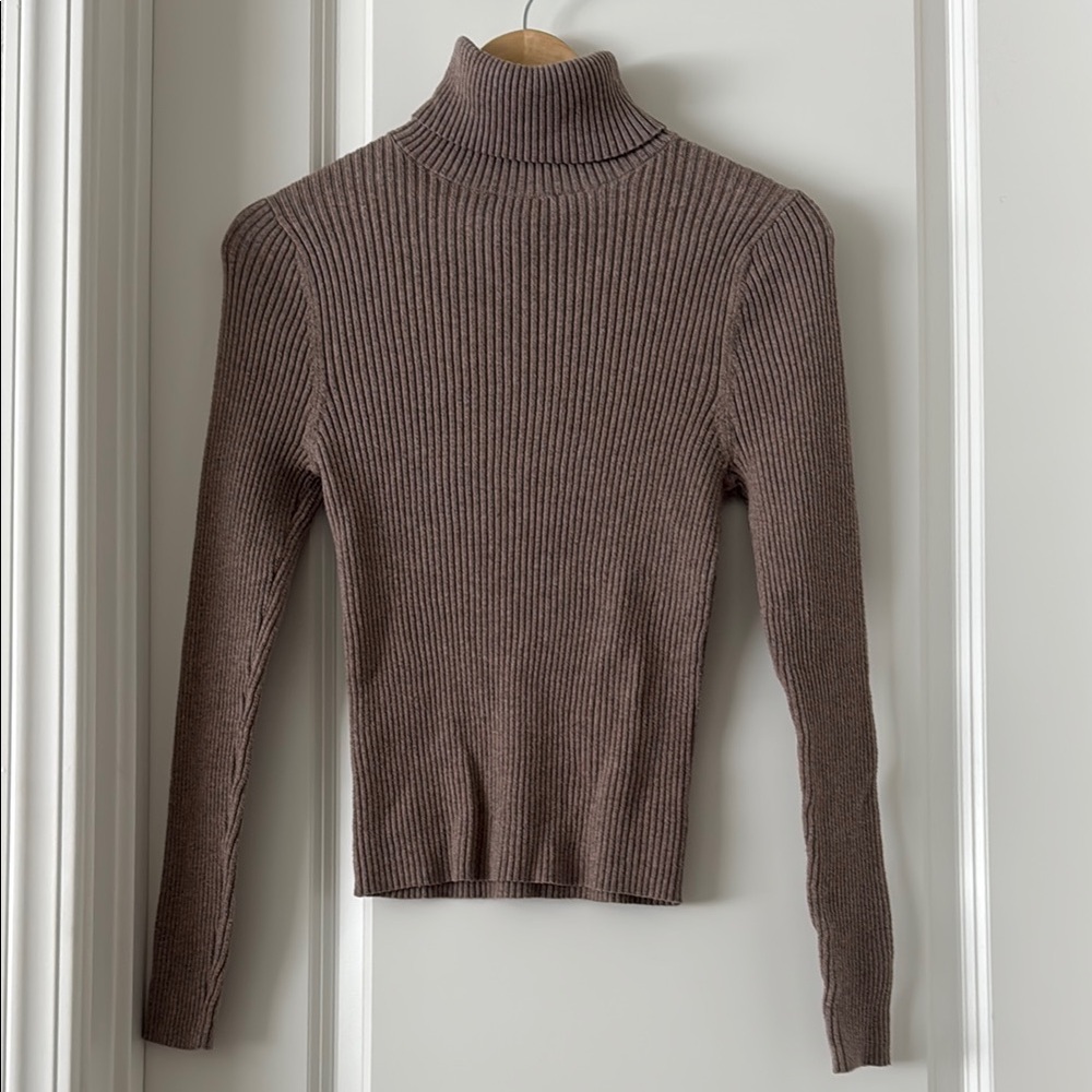 Old Navy Ribbed Turtleneck Sweater